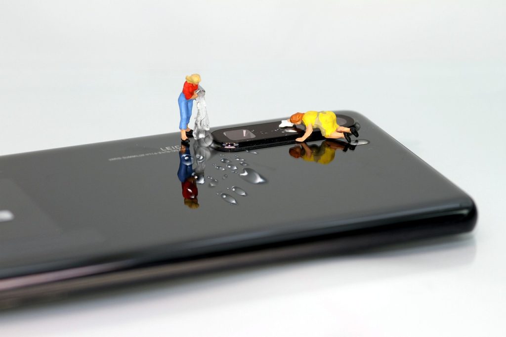 Serwis Telefonów Brzozów - wymiana zbitej szybki