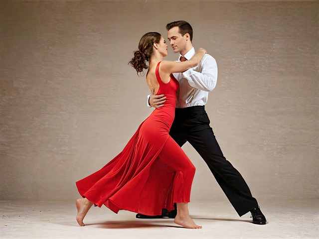 Pierwszy taniec weselny – jak przygotować się do występu w krótkim czasie?